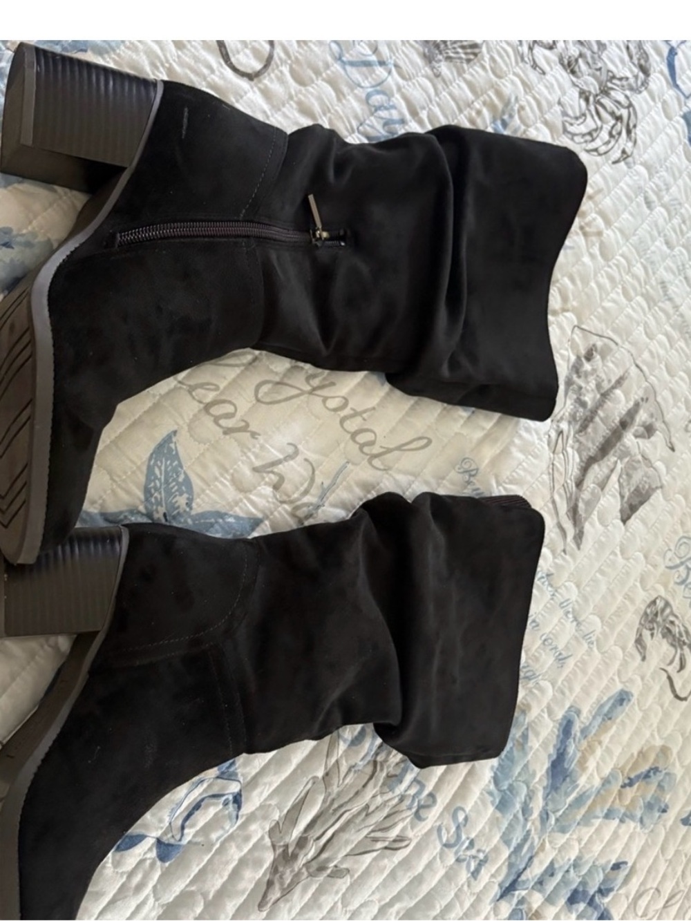 Puss in boots suede boots